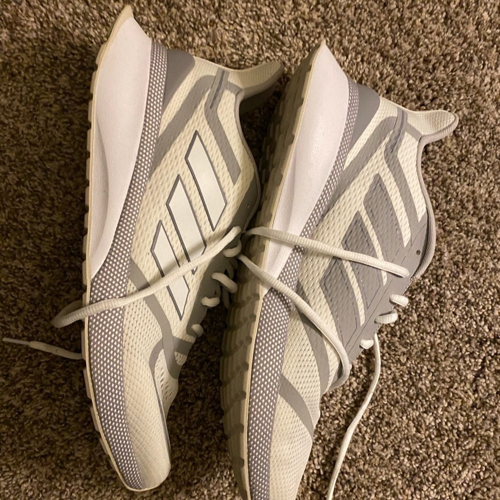 Adidas shoes - Picture 1 of 5